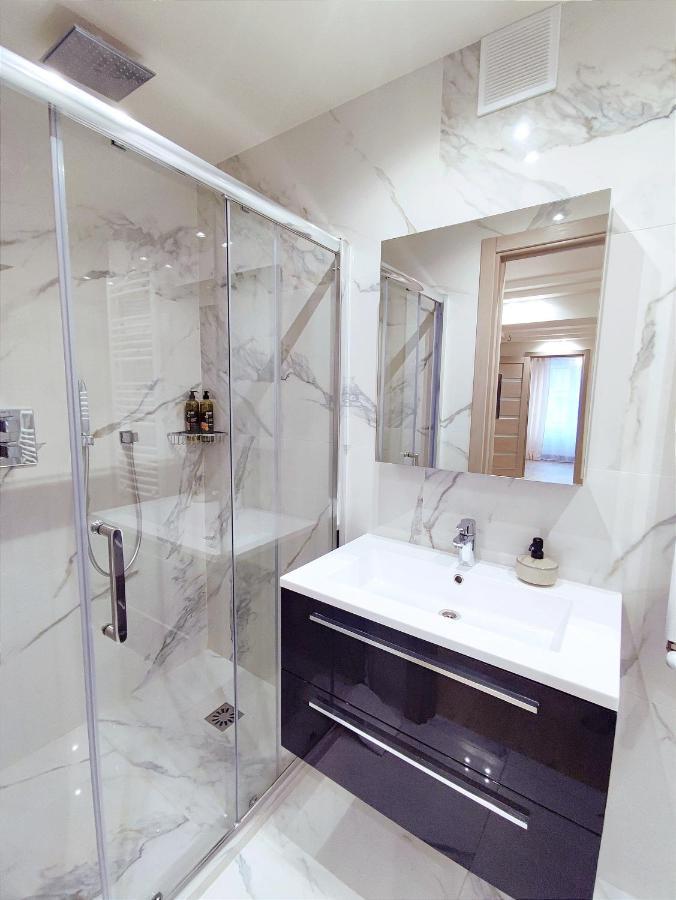 Sun Apartment Center City Chişinău Esterno foto