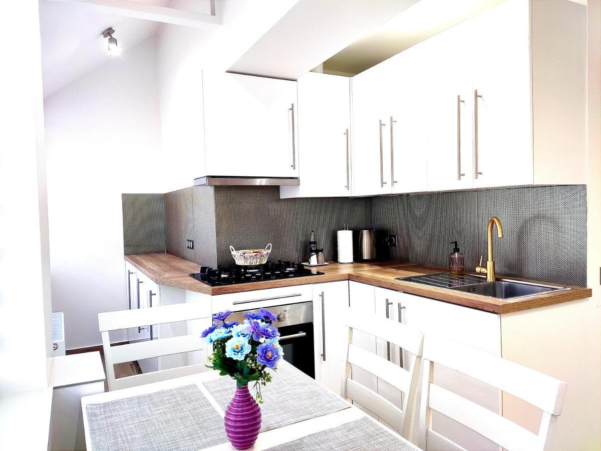 Sun Apartment Center City Chişinău Esterno foto